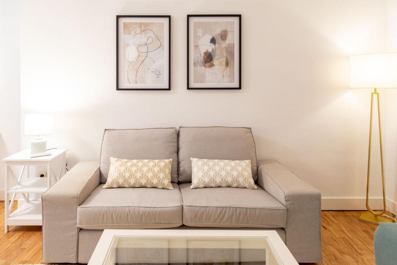 Cute And Comfy Apartment By Cisan Rentals Сан Себастиан Екстериор снимка